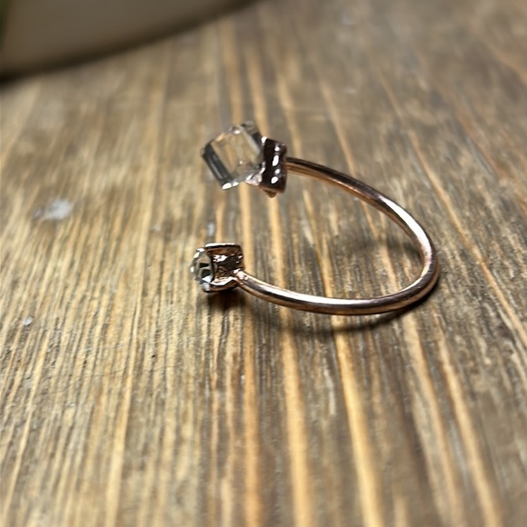 Rose gold adjustable 2 Stone Ring nwt - Picture 4 of 7